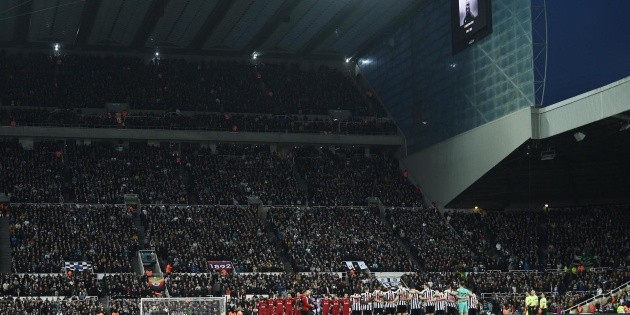  Christian Atsu: La Premier League da un minuto de aplausos por el jugador, fallecido tras terremoto en Turquía