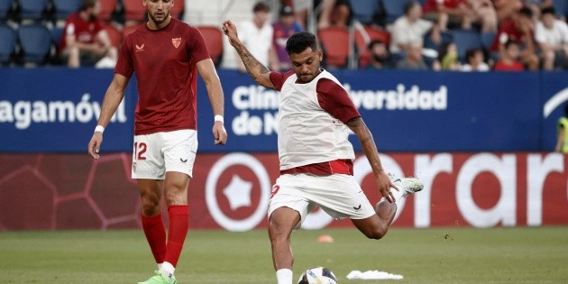  Tecatito: El mexicano Corona vuelve a entrenar con el Sevilla tras su grave lesión