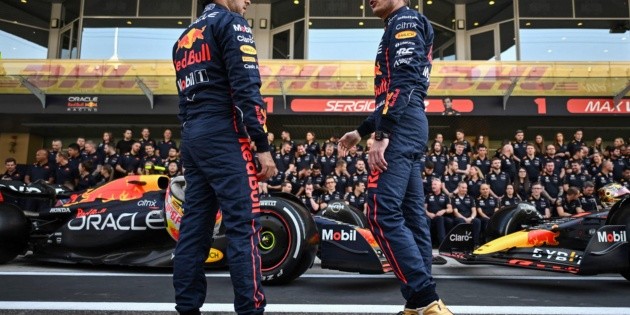  Checo Pérez advierte a Verstappen, “tenemos que trabajar como un equipo”
