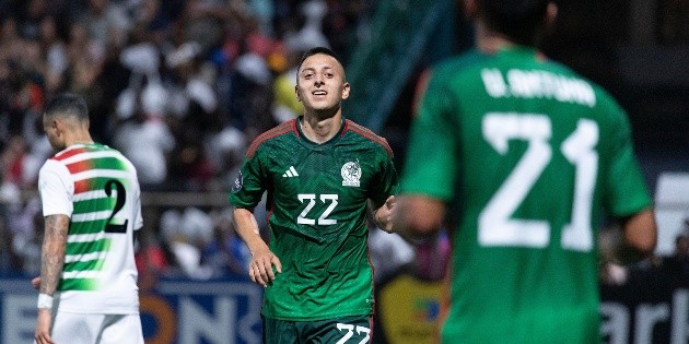  Selección Mexicana: Piojo Alvarado sería baja del Tricolor