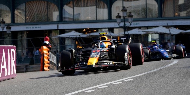  Checo Pérez: Complicado día para el mexicano de Red Bull en Mónaco