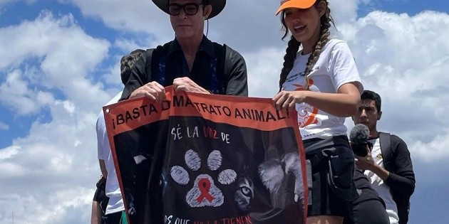  Ciudad de México: Famosos se unen para protestar por los derechos de los animales